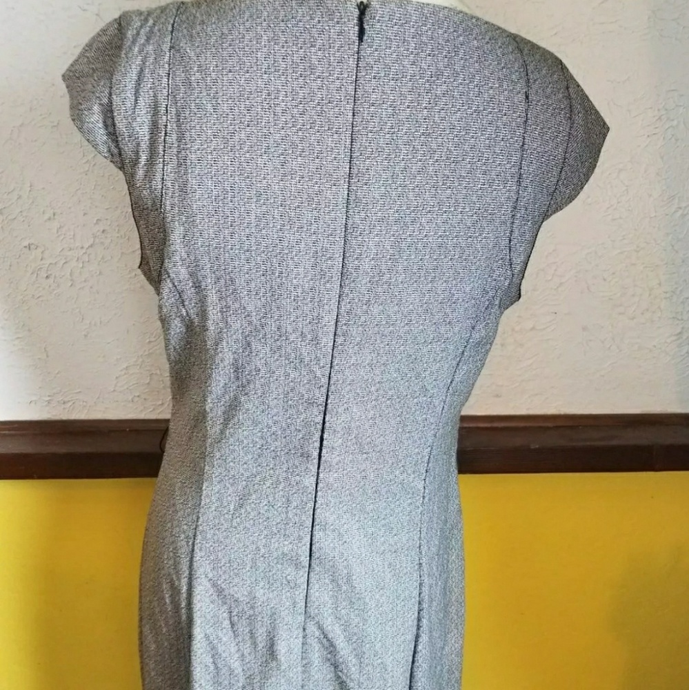 XOXO Dress - Picture 3 of 4
